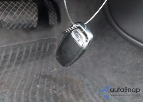 2011 Audi A8 4.2 z USA, uszkodzony, nr VIN WAUAVAFD2BN020842